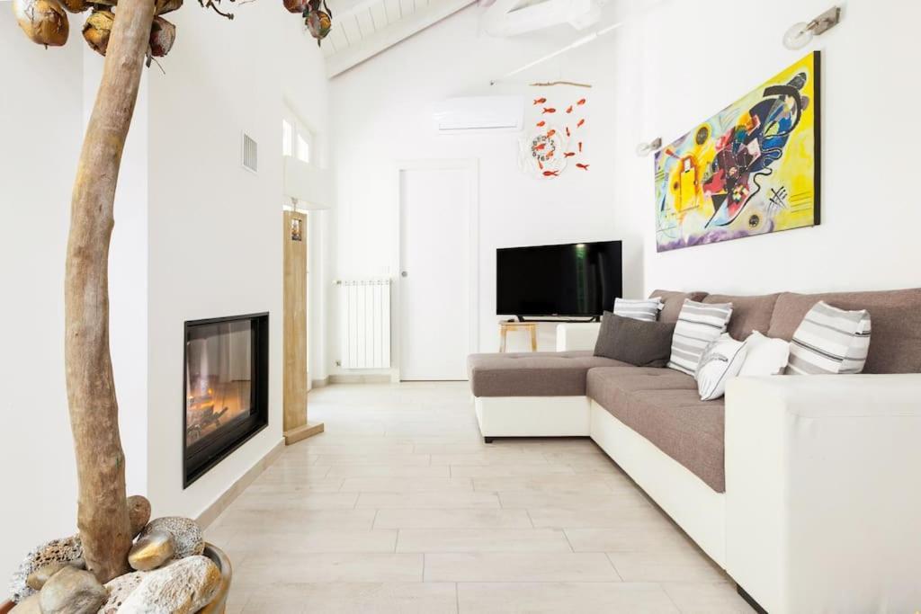 Apartamento Elegant Triplex Townhouse With Luxe Terrace *